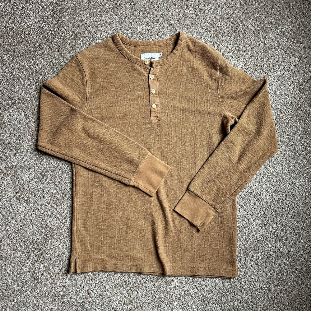 Men’s Goodfellow Henley Long Sleeve Shirt